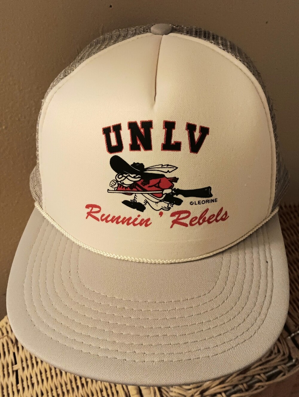 vintage UNLV Running Rebels Trucker Cap Mesh Baseball Hat College Football